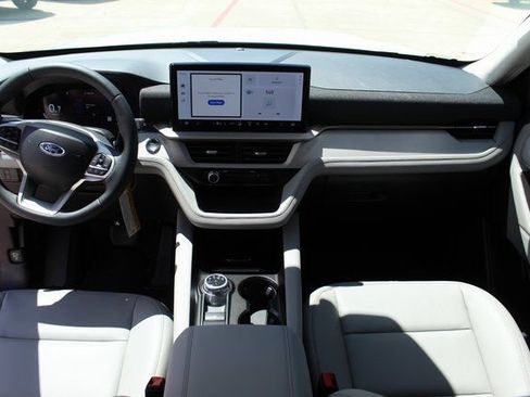 New 2025 Ford Explorer Active w/ Active Comfort Package RWD image 10