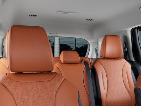 New 2026 Kia Carnival EX FWD image 29