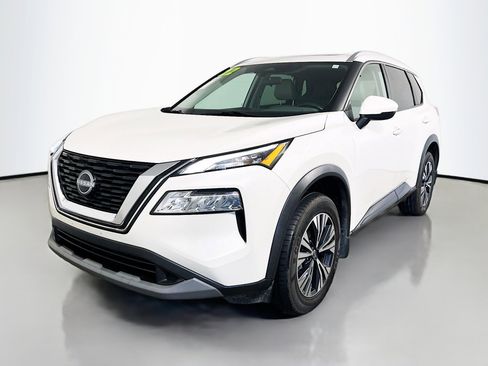 Used 2022 Nissan Rogue SV w/ SV Premium Package image 10