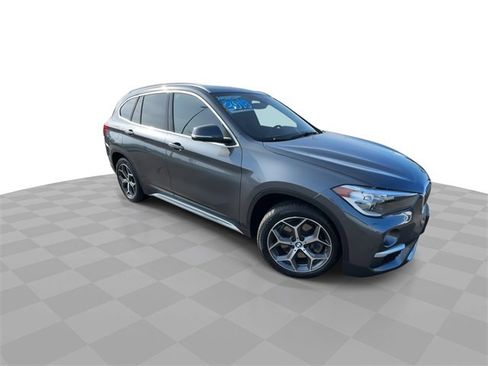 Used 2018 BMW X1 xDrive28i w/ Convenience Package image 2