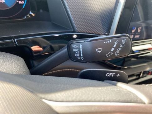 New 2026 Volkswagen Atlas Cross Sport SEL Premium R-Line image 34