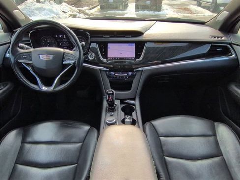 Used 2020 Cadillac XT6 Premium Luxury image 24