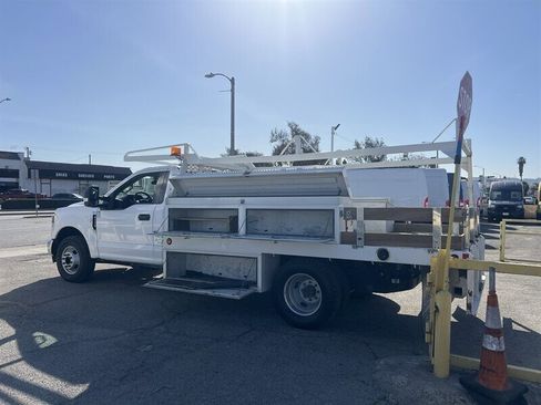 Used 2020 Ford F350 XL w/ Power Equipment Group RWD image 8
