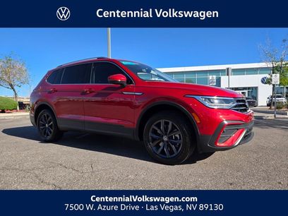 Used 2023 Volkswagen Tiguan SE w/ Panoramic Sunroof Package