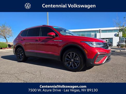 Used 2023 Volkswagen Tiguan SE w/ Panoramic Sunroof Package FWD image 1