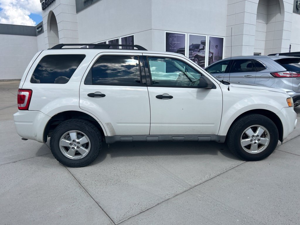 Used 2009 Ford Escape XLT FWD image 2