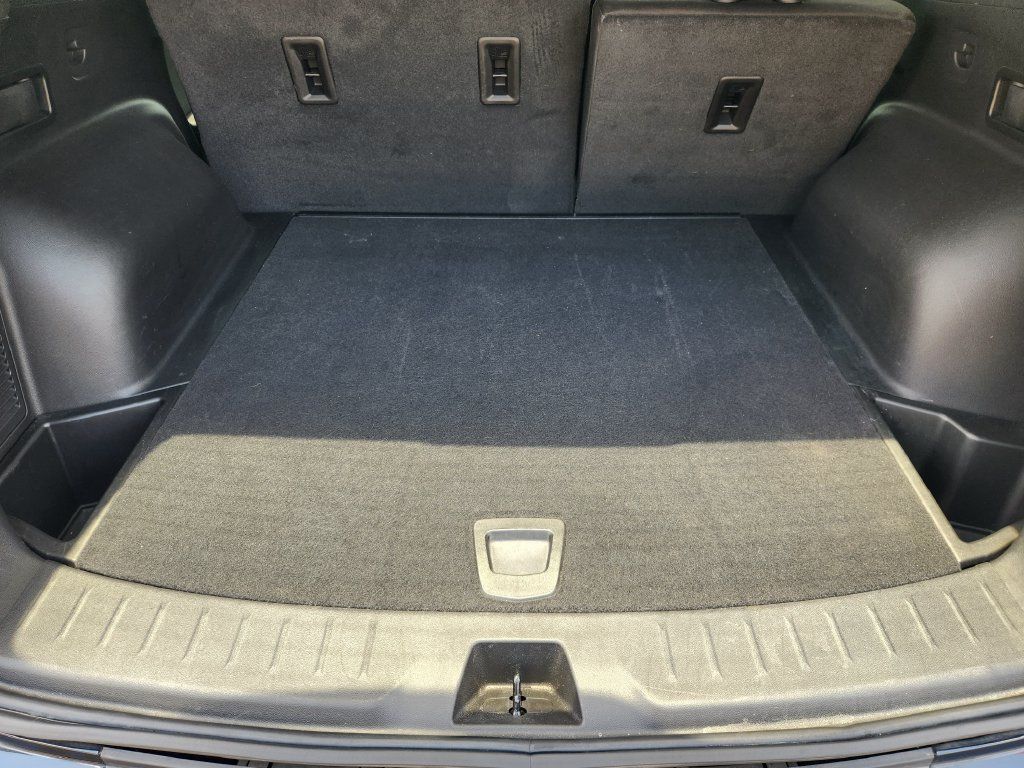 Used 2025 Chevrolet Blazer LT FWD image 31