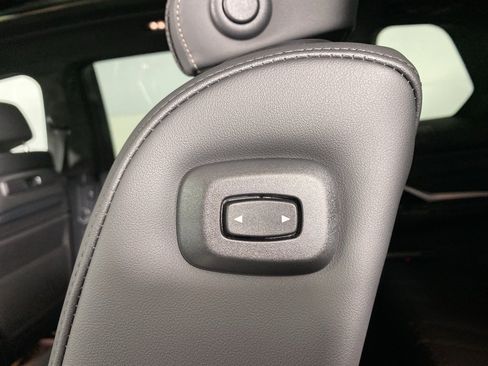 New 2026 BMW X7 xDrive40i w/ Executive Package image 21