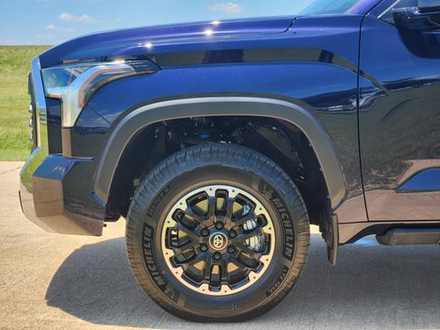 New 2026 Toyota Tundra SR5 w/ TRD Off-Road Premium Package AWD/4WD image 10