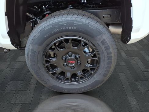 New 2025 Toyota Tacoma SR5 image 9