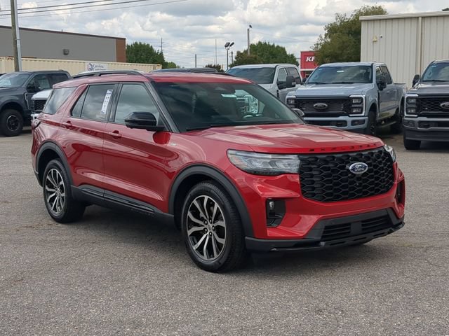 New 2026 Ford Explorer ST-Line w/ Premium Package RWD image 15
