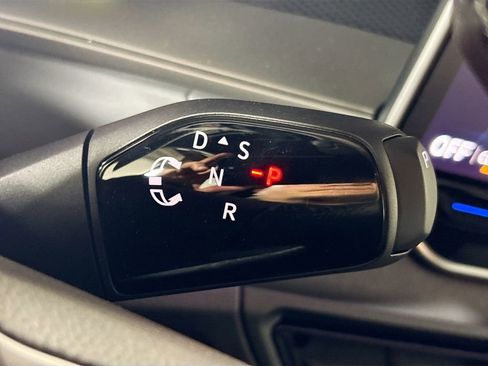 New 2026 Volkswagen Tiguan SE R-Line image 17