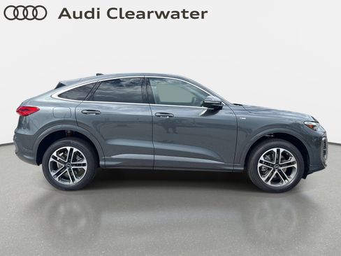 New 2026 Audi Q5 Premium AWD/4WD image 5