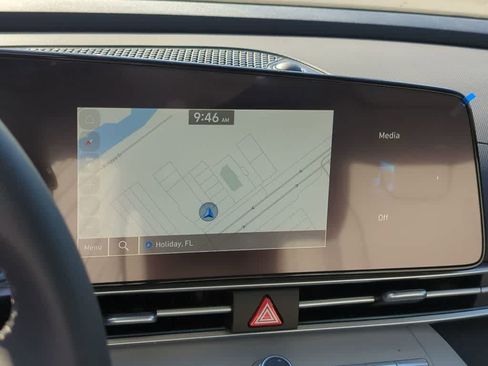 New 2026 Hyundai Elantra Limited FWD image 30