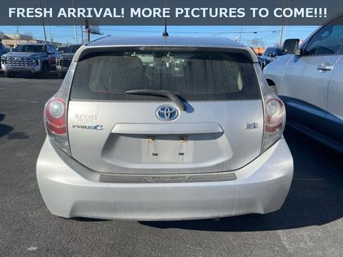Used 2014 Toyota Prius C Two image 5