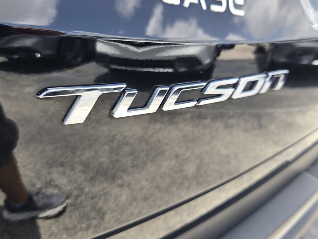 Certified 2023 Hyundai Tucson SEL w/ Convenience Package AWD/4WD image 16