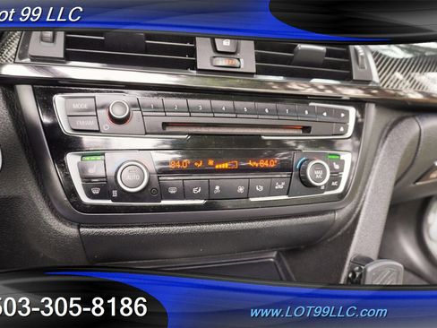 Used 2015 BMW M4 Convertible image 23