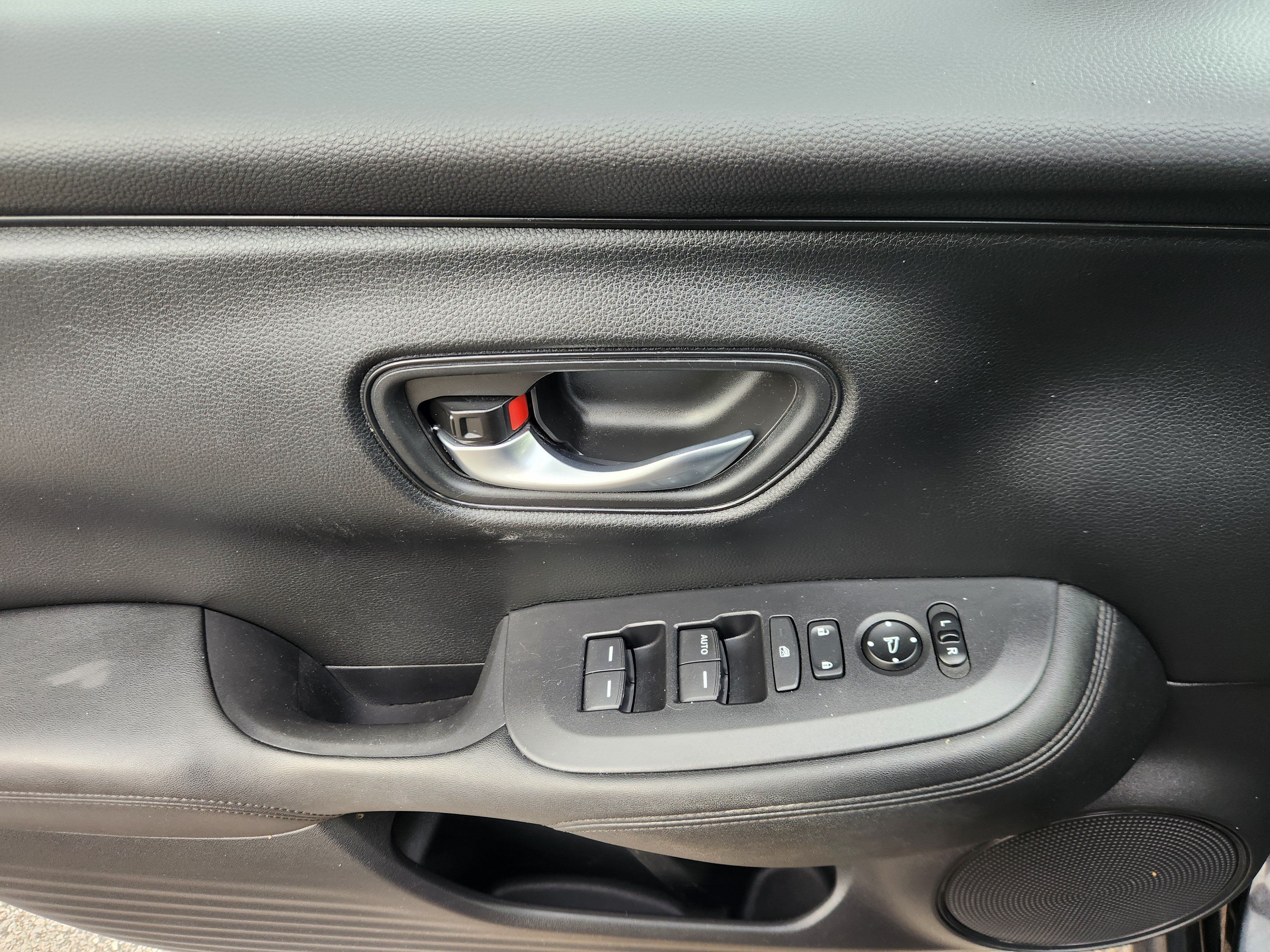 Certified 2023 Honda HR-V LX image 16
