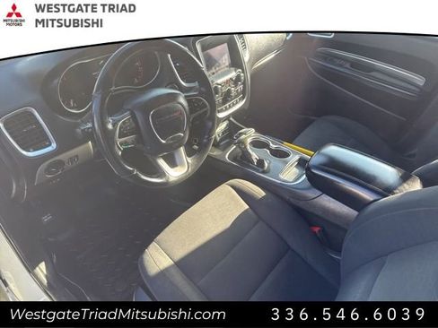 Used 2019 Dodge Durango SXT image 6