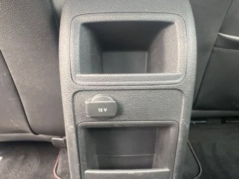 Used 2017 Volkswagen Jetta GLI FWD image 29