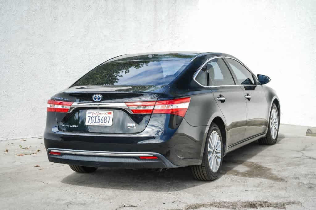Used 2014 Toyota Avalon XLE Touring w/ Preferred Accessory Package FWD image 6