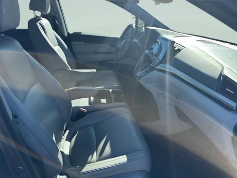 Used 2023 Honda Odyssey EX-L image 15