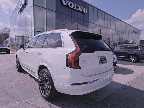 New 2026 Volvo XC90 T8 Plus w/ Protection Package Premier AWD/4WD image 7
