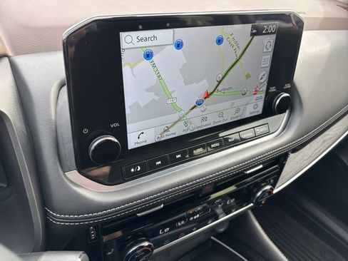 Used 2023 Nissan Rogue Platinum w/ Platinum Premium Package image 11