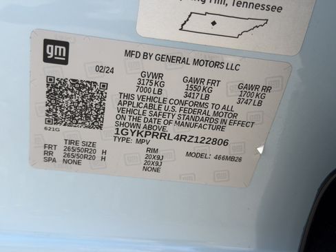 Certified 2024 Cadillac Lyriq Luxury w/ LPO, Floor Liner Package AWD/4WD image 39