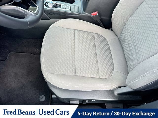 Used 2022 Ford Escape SE w/ Convenience Package AWD/4WD image 24