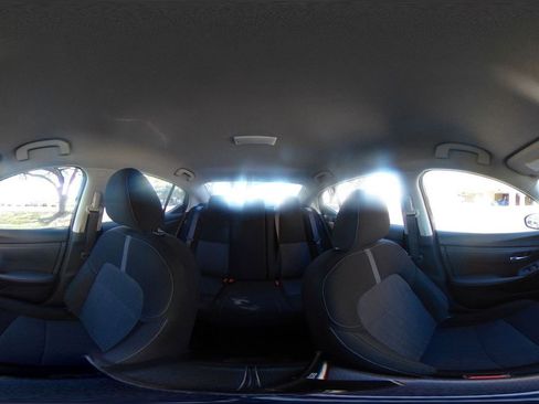 Used 2025 Nissan Sentra SV image 37