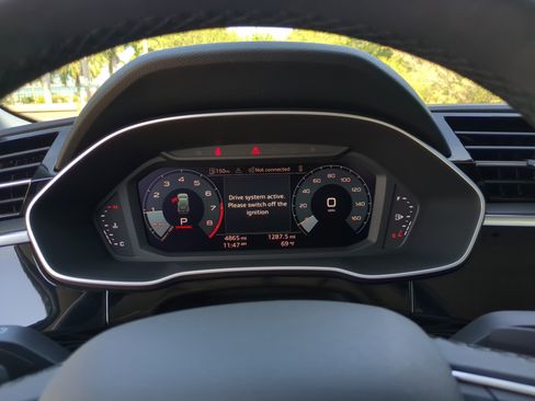 Certified 2025 Audi Q3 2.0T Premium Plus w/ Premium Plus Package image 35