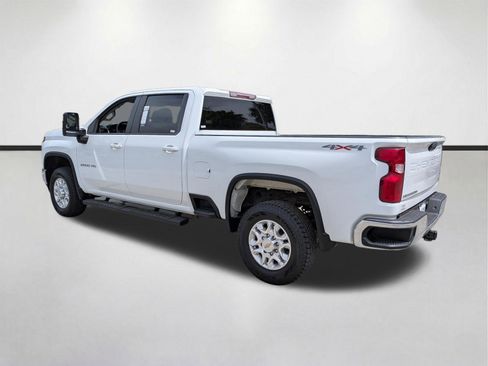 Used 2021 Chevrolet Silverado 2500 LT w/ Fleet Comfort Package image 6