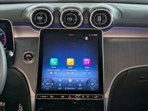 Certified 2025 Mercedes-Benz GLC 300 image 17