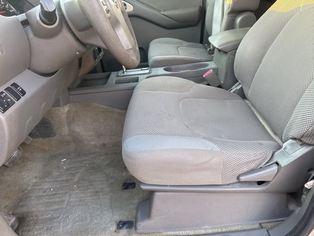 Used 2014 Nissan Frontier SV RWD image 15