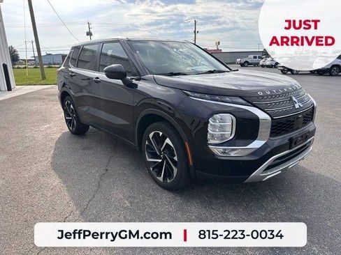 Used 2022 Mitsubishi Outlander SE AWD/4WD image 9