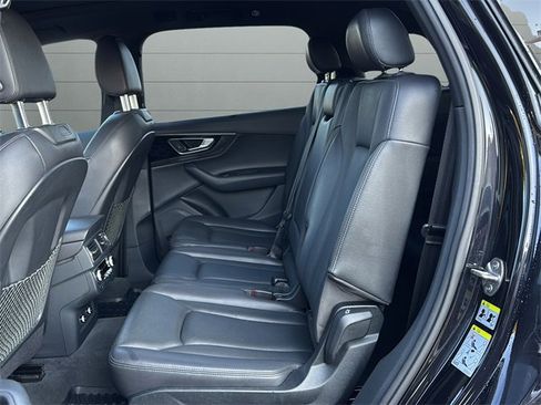 Used 2019 Audi Q7 3.0T Prestige w/ Prestige Package image 22