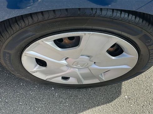 Used 2013 Honda Insight LX image 17