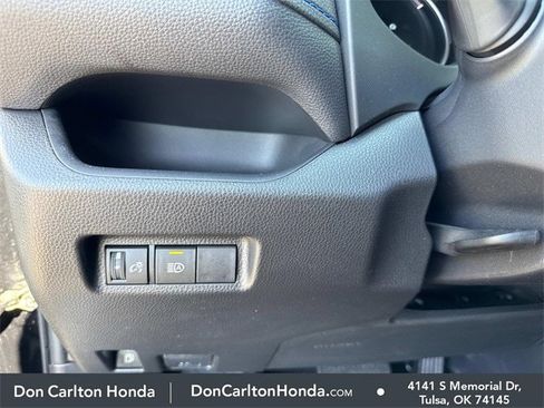 Used 2022 Toyota RAV4 SE image 15