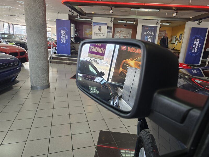 Used 2021 RAM 1500 Classic SLT RWD image 7