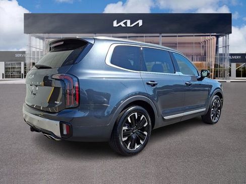 Used 2024 Kia Telluride SX Prestige w/ Towing Package AWD/4WD image 6