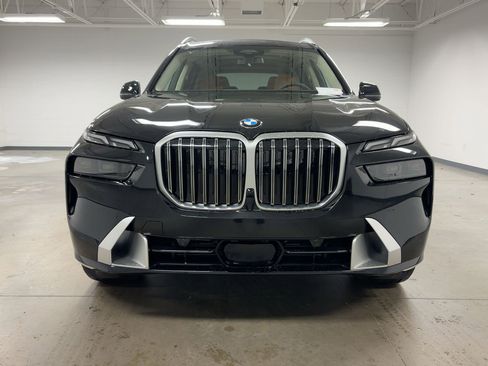 New 2026 BMW X7 xDrive40i w/ Premium Package image 6