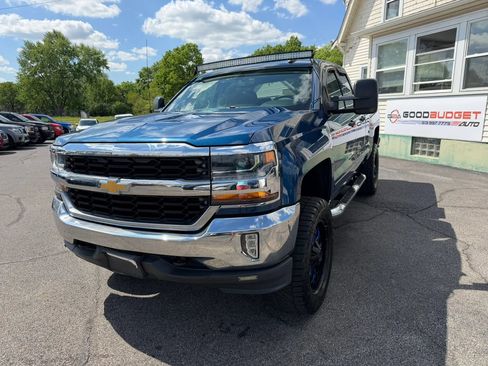Used 2017 Chevrolet Silverado 1500 LT w/ All Star Edition AWD/4WD image 1