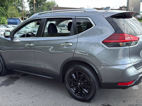 Used 2018 Nissan Rogue SV AWD/4WD image 22
