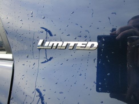 Used 2023 Toyota 4Runner Limited image 5