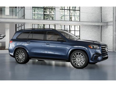 New 2026 Mercedes-Benz GLS 580 4MATIC image 13