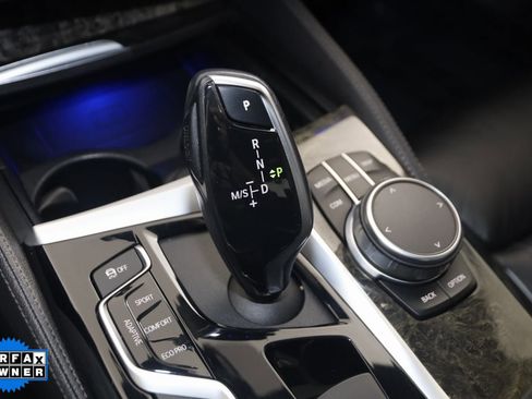 Used 2020 BMW M550i xDrive M550i xDrive w/ Premium Package image 7
