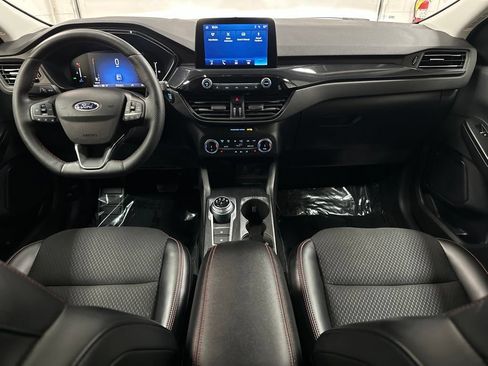 Used 2025 Ford Escape ST-Line Select AWD/4WD image 23