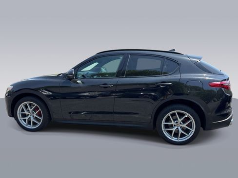 Used 2018 Alfa Romeo Stelvio Ti Sport AWD/4WD image 6