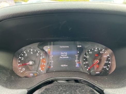 Used 2022 Jeep Compass Latitude w/ Sun and Sound Group AWD/4WD image 19